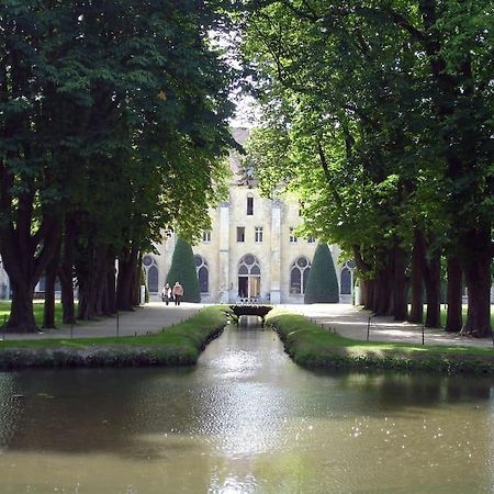 Superbe Appartement En Plein Centre Ville Viarmes ภายนอก รูปภาพ